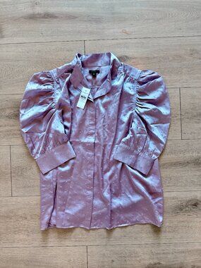 Ann Taylor Women's Blouse (size small)